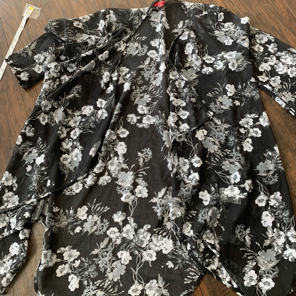 Bongo Black & White Sheer Print Kimono